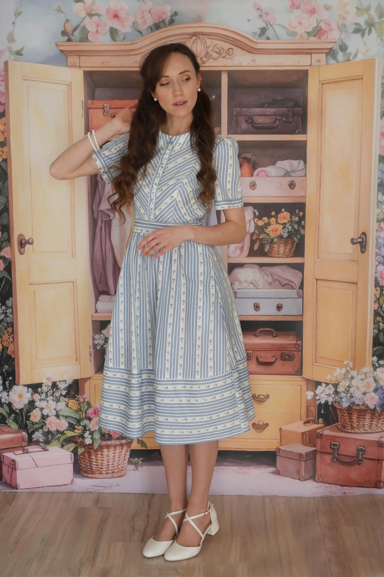 PRZEDSPRZEDAŻ Sukienka FLORENTYNA  romantyczna lekkość w błękitnych paskach, bawełniana.