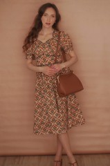 PRZEDSPRZEDAŻ Sukienka LILIANA karmelowa elegancja w stylu retro, bawełniana.